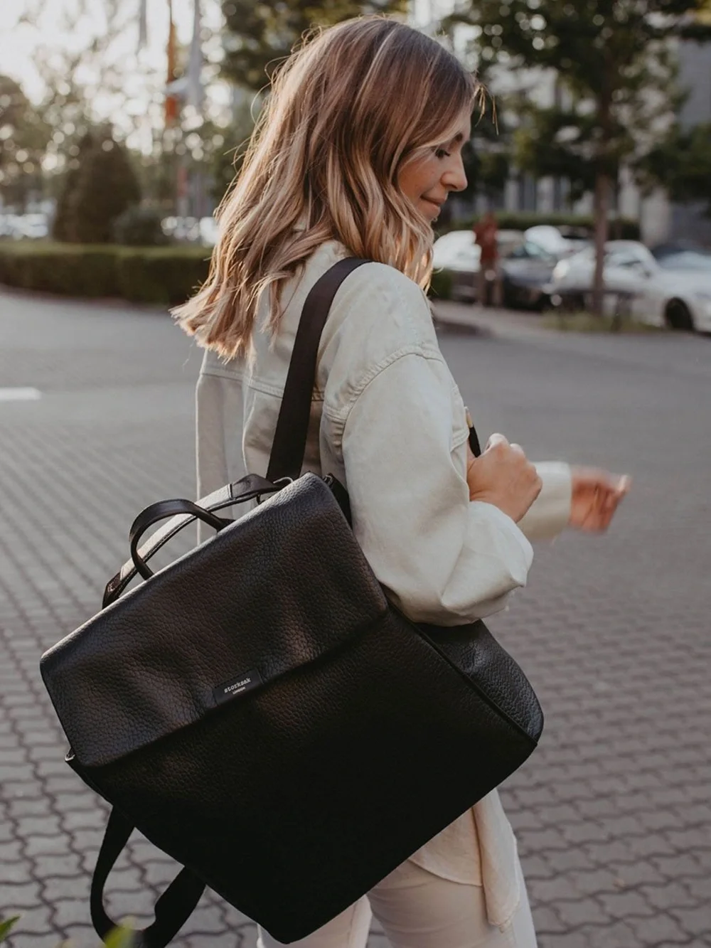 Storksak London Pebbled Leather Convertible Diaper Bag Backpack Maternity Baby